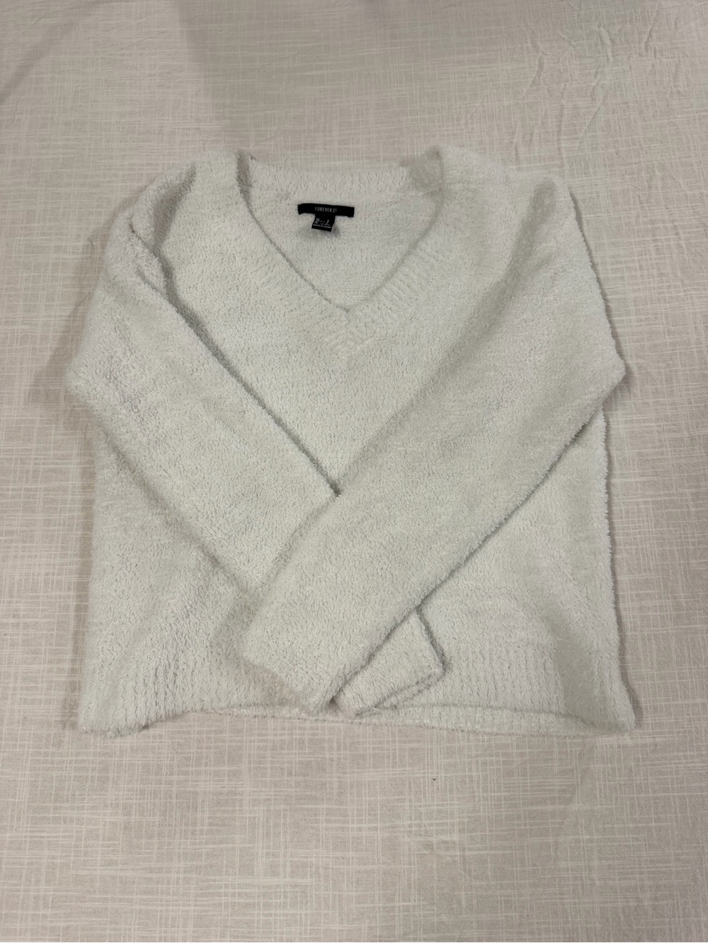 Forever 21 White V-Neck Plush Women's Sweater
